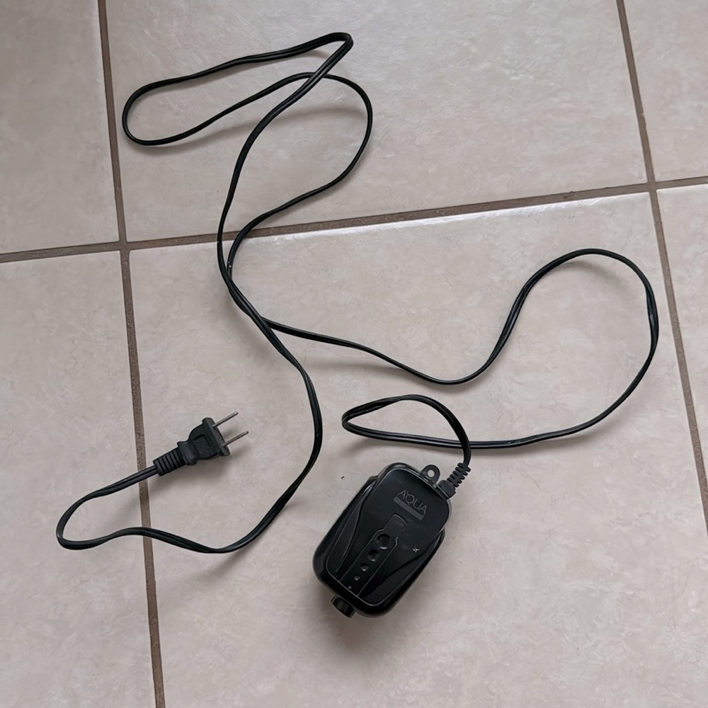 Aqua Culture 5-15 Gallon Single Outlet Aquarium Air Pump